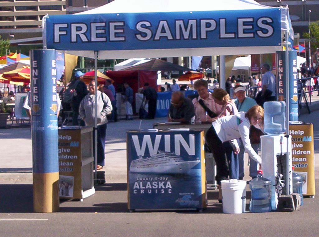 Connecting Social Media and In-store Events